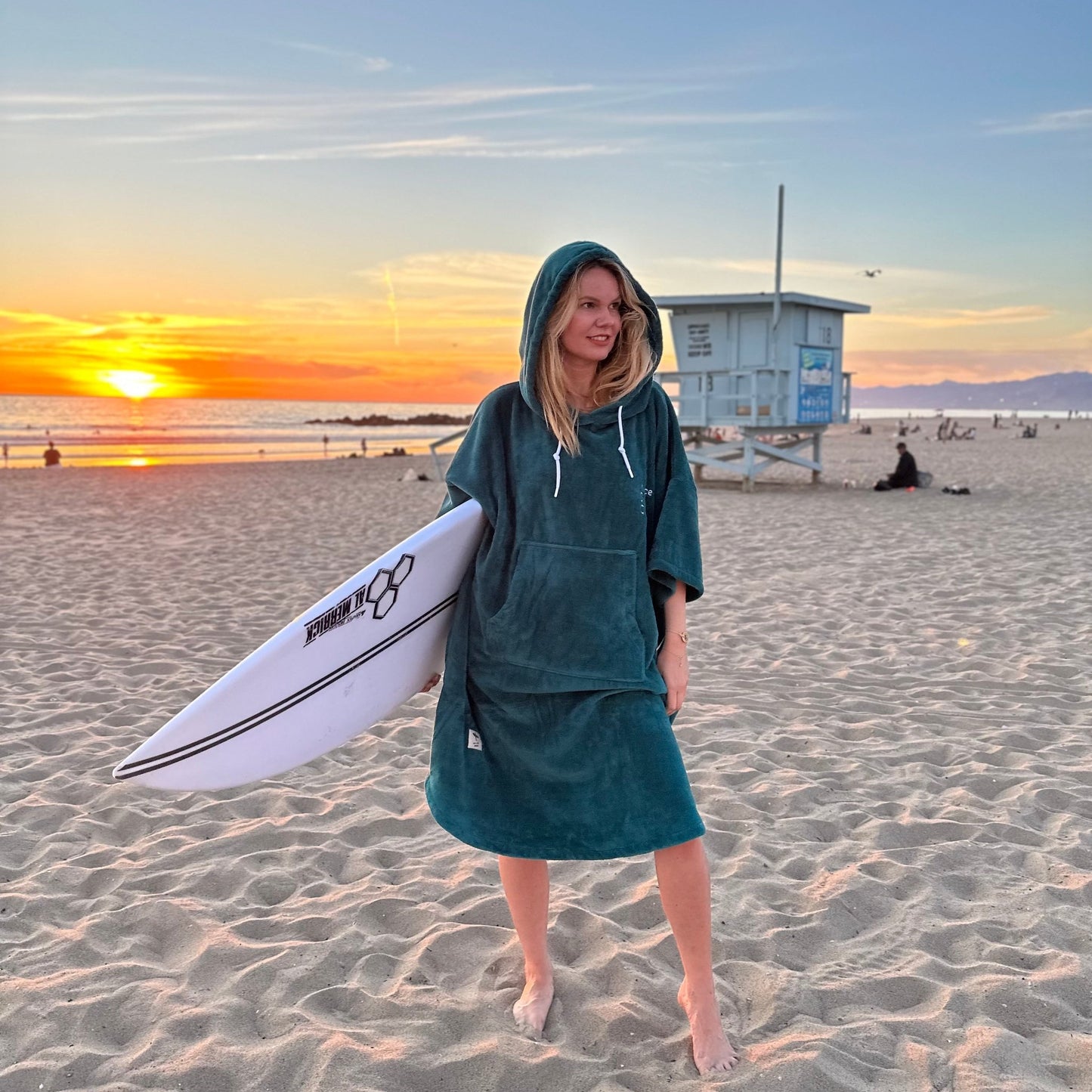 50% Cotton 50% Microfiber Premium Surf Poncho, Wetsuit Changing Beach Robe with Hood and Pocket - Venice Surf Club