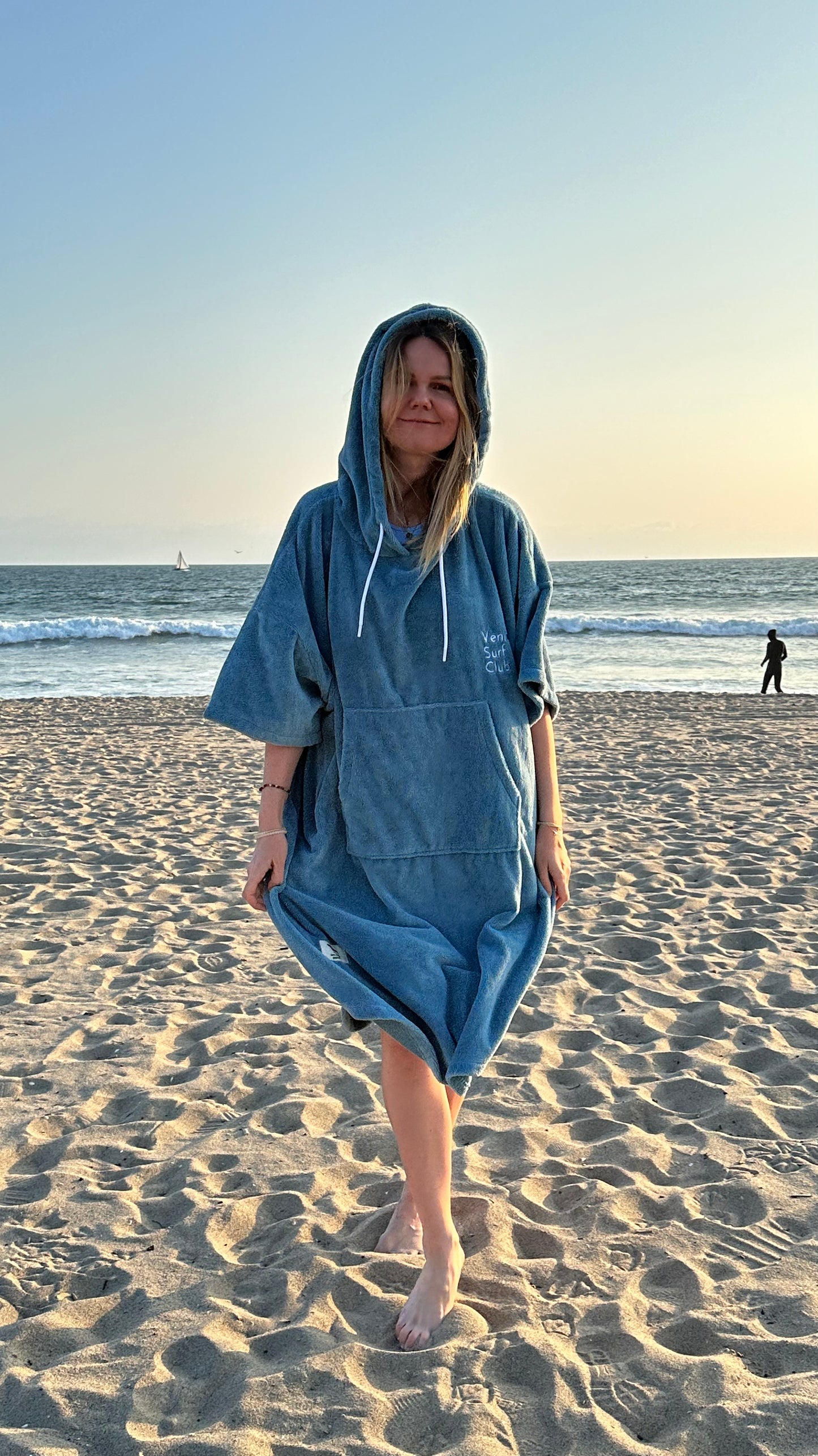 50% Cotton 50% Microfiber Premium Surf Poncho, Wetsuit Changing Beach Robe with Hood and Pocket